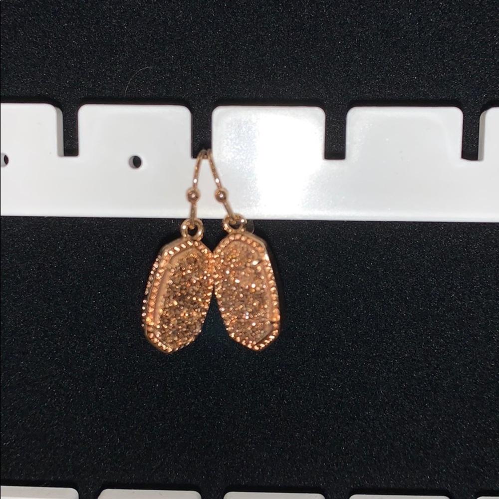 Kendra Scott dangle earrings